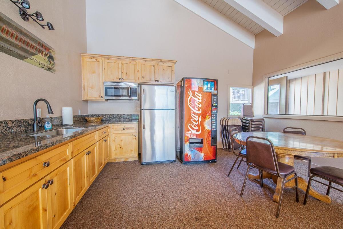 Fully Renovated! St Anton #17 Ski In Ski Out 1 Bedroom 1 Bathroom Condo! Sleeps Up To 4! Mammoth Lakes Exteriör bild