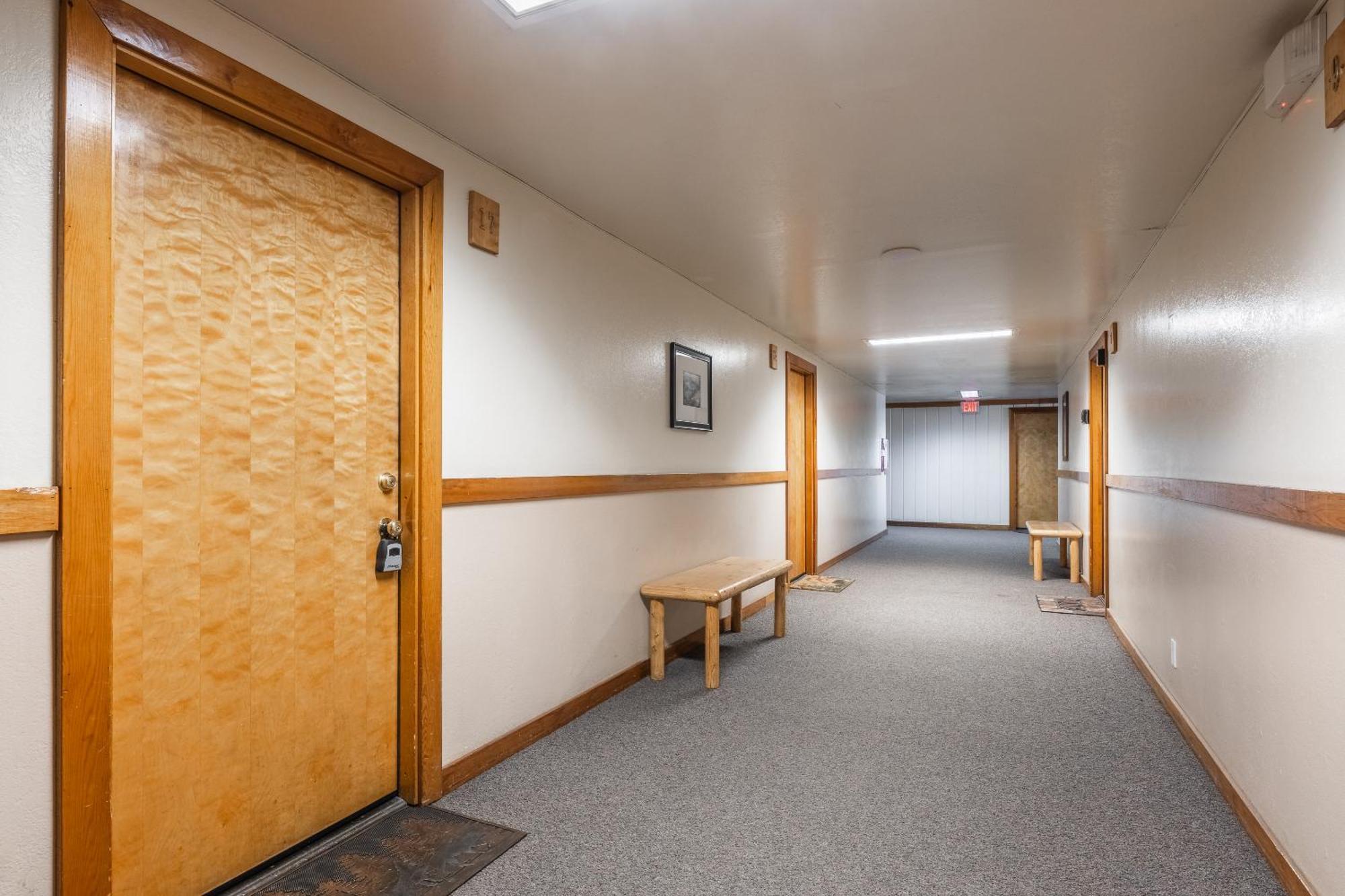 Fully Renovated! St Anton #17 Ski In Ski Out 1 Bedroom 1 Bathroom Condo! Sleeps Up To 4! Mammoth Lakes Exteriör bild
